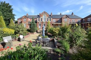 Communal Gardens- click for photo gallery